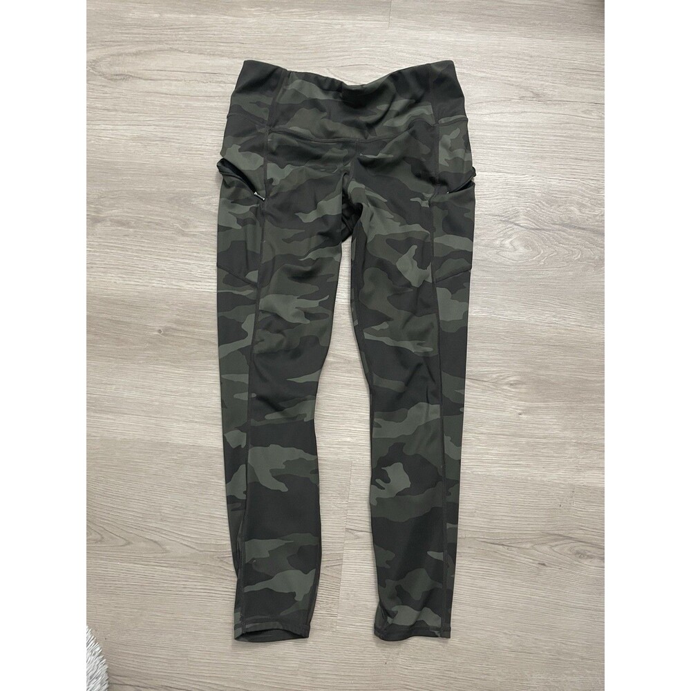Athleta green camo leggings 7/8 pockets yoga workout exercise size small